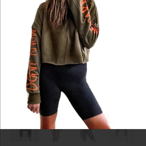 Wren + Glory Don’t Know Don’t Care distressed sweatshirt #81 - Picture 4 of 13